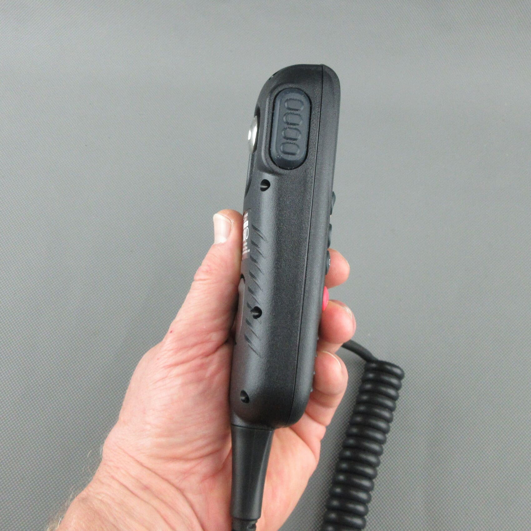 Linker zijaanzicht van de Raymarine® Ray260 A80197 handset.
